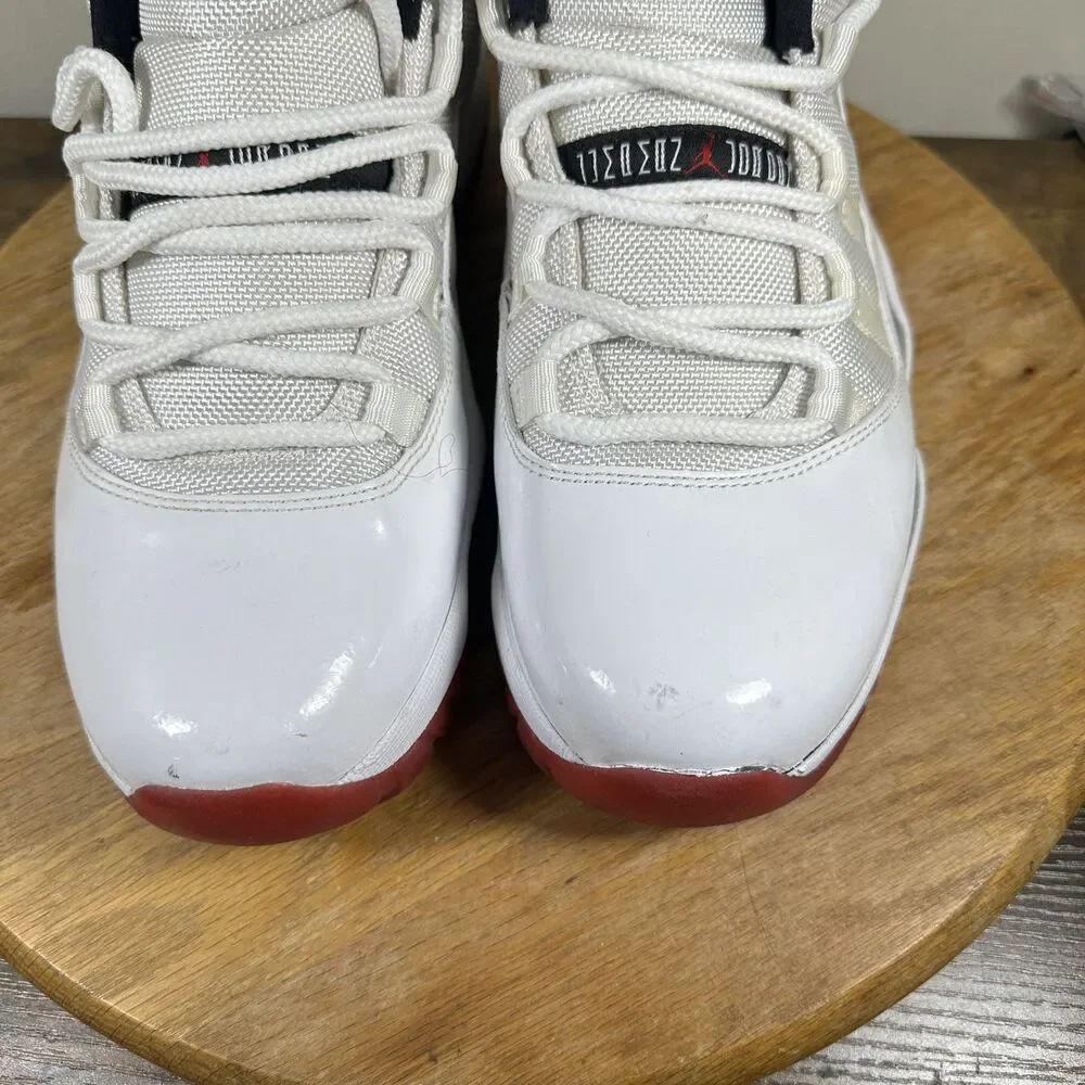 Air Jordan 11 Retro Low Shoes Mens Size 9 Basketball 528895-102 Sneakers